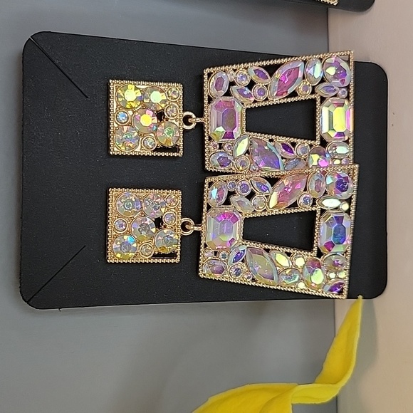 Gold Geometric Rhinestone Drop Earrings Multiple Colors - Picture 4 of 9